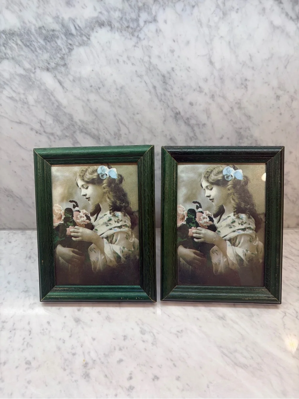 Set of 2 Vintage Style Green Wood Picture Frames Girl Floral Portrait 5x7